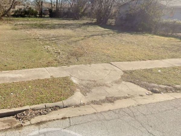 6385 N Boulder Avenue W, Tulsa, OK 74126