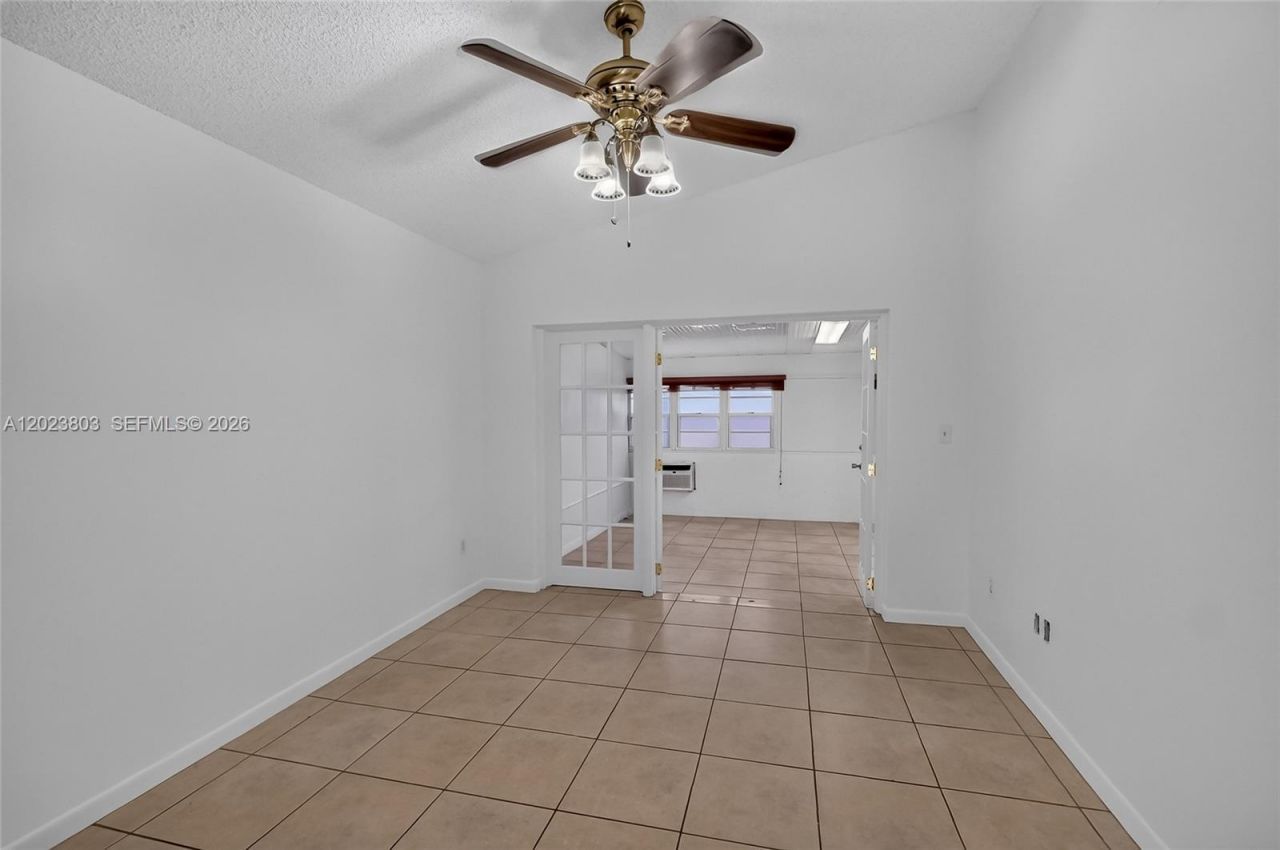 2514 W 74th St, Hialeah, FL 33016 Photo