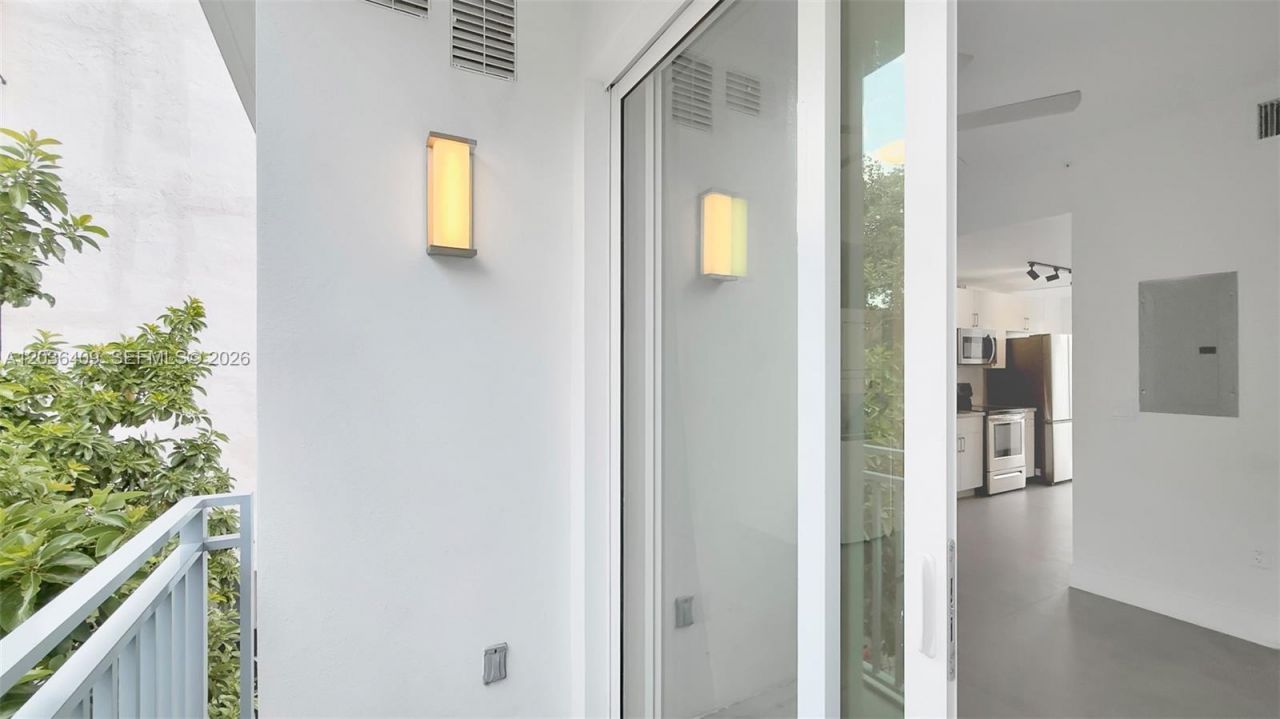 1536 NW 15th Ave, Unit 301, Miami, FL 33125 Photo