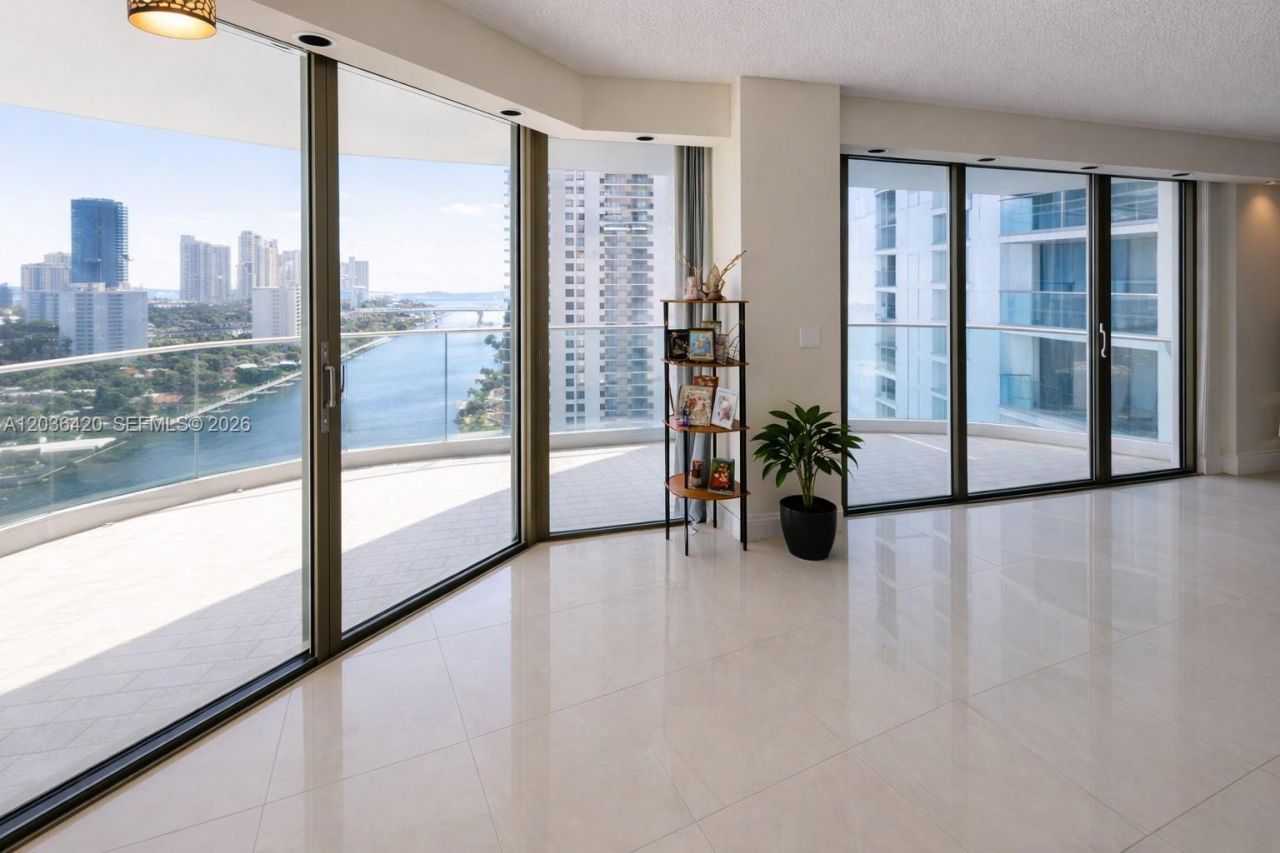 19707 Turnberry Way , Unit 20G, Aventura, FL 33180 Photo