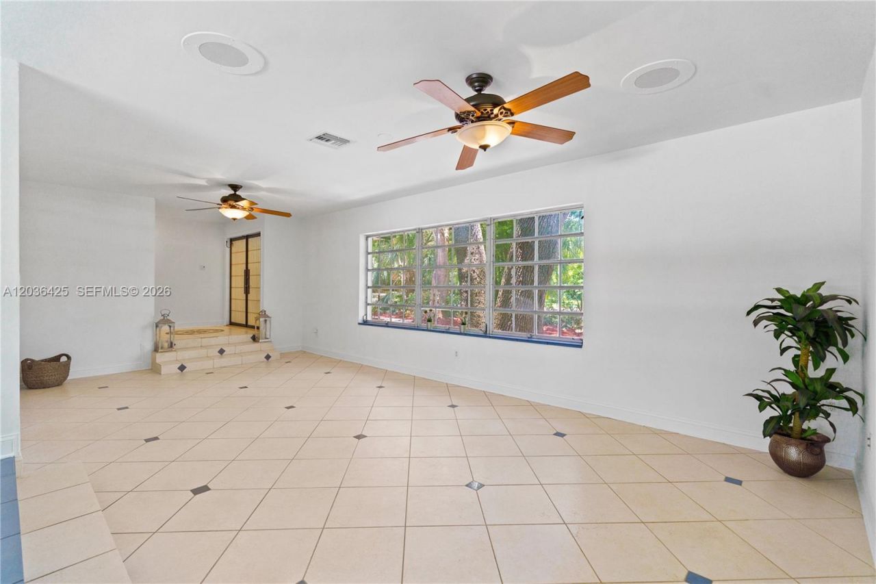 15200 SW 88th Ave, Palmetto Bay, FL 33157 Photo