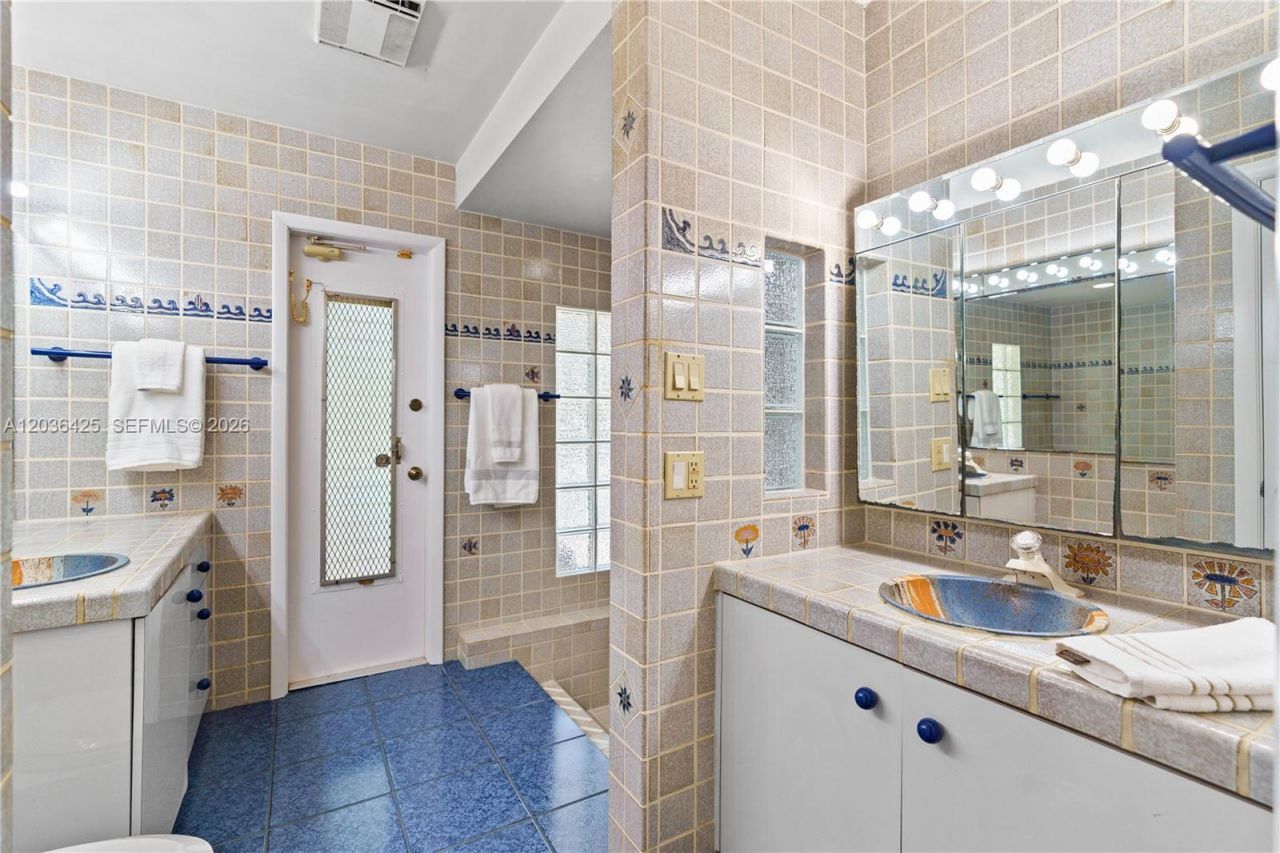 15200 SW 88th Ave, Palmetto Bay, FL 33157 Photo