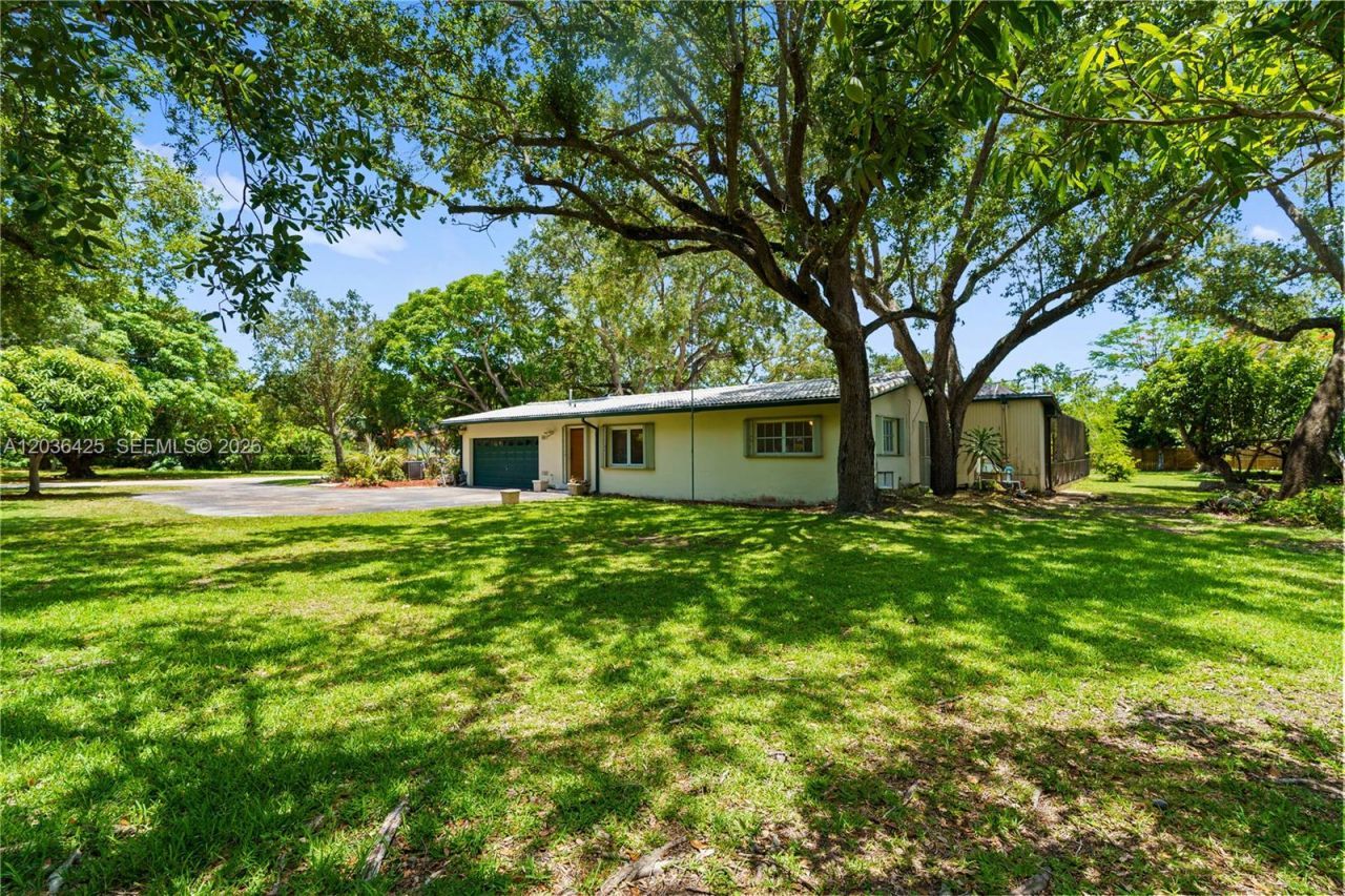 15200 SW 88th Ave, Palmetto Bay, FL 33157 Photo