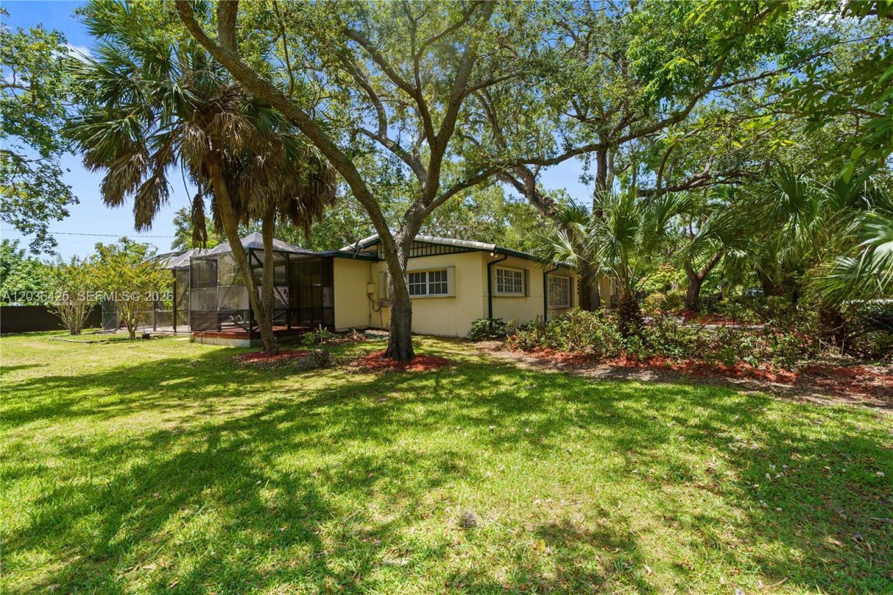 15200 SW 88th Ave, Palmetto Bay, FL 33157 Photo