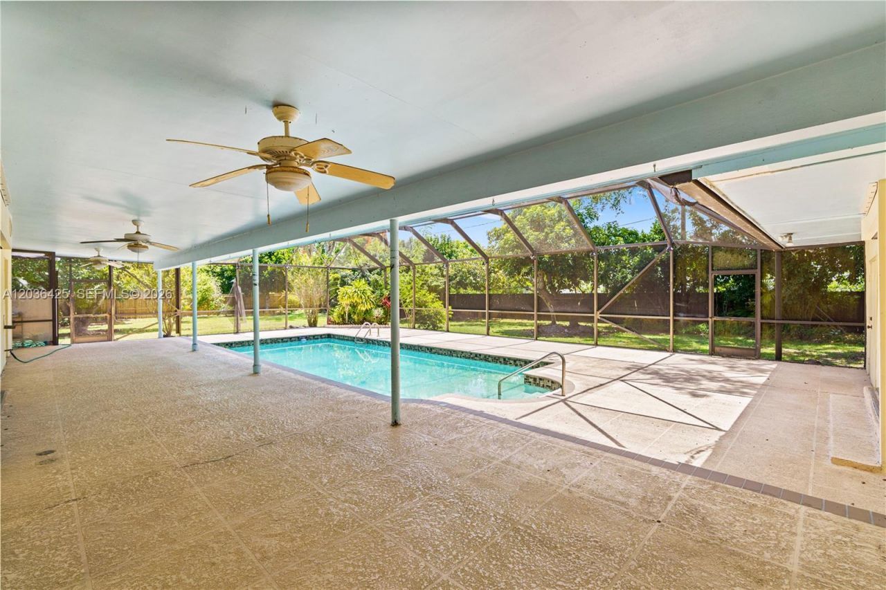 15200 SW 88th Ave, Palmetto Bay, FL 33157 Photo
