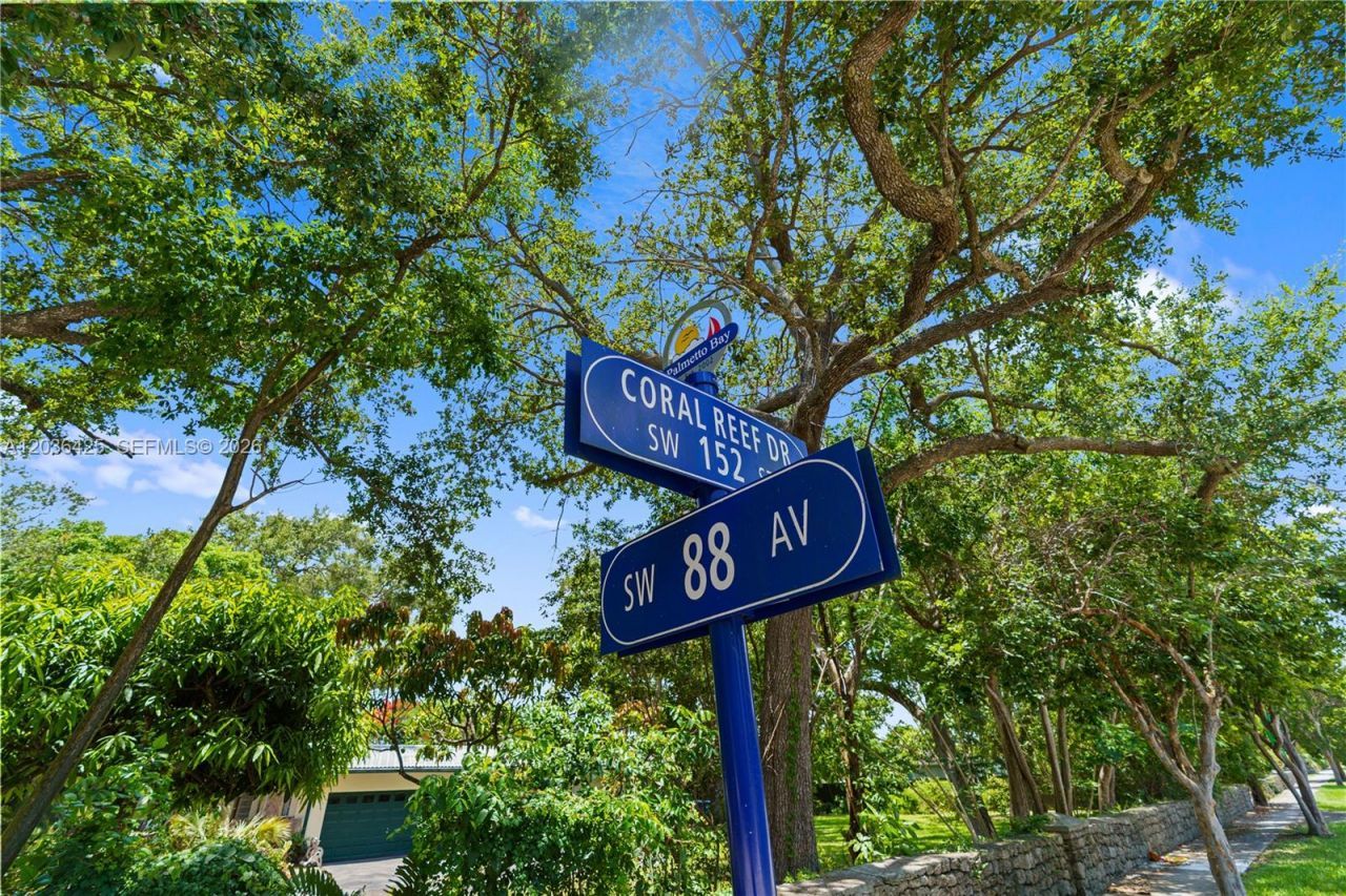 15200 SW 88th Ave, Palmetto Bay, FL 33157 Photo