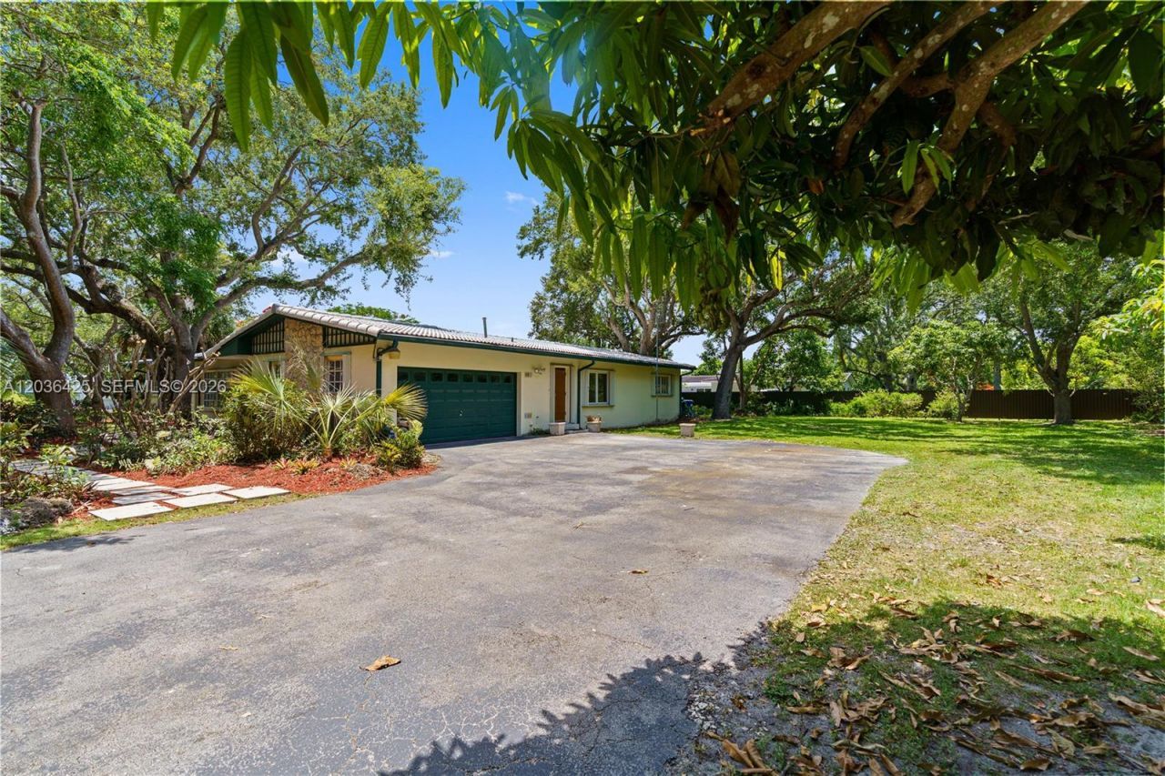 15200 SW 88th Ave, Palmetto Bay, FL 33157 Photo