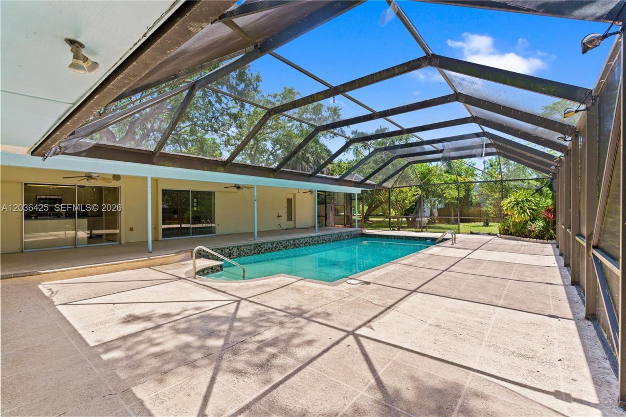 15200 SW 88th Ave, Palmetto Bay, FL 33157 Photo