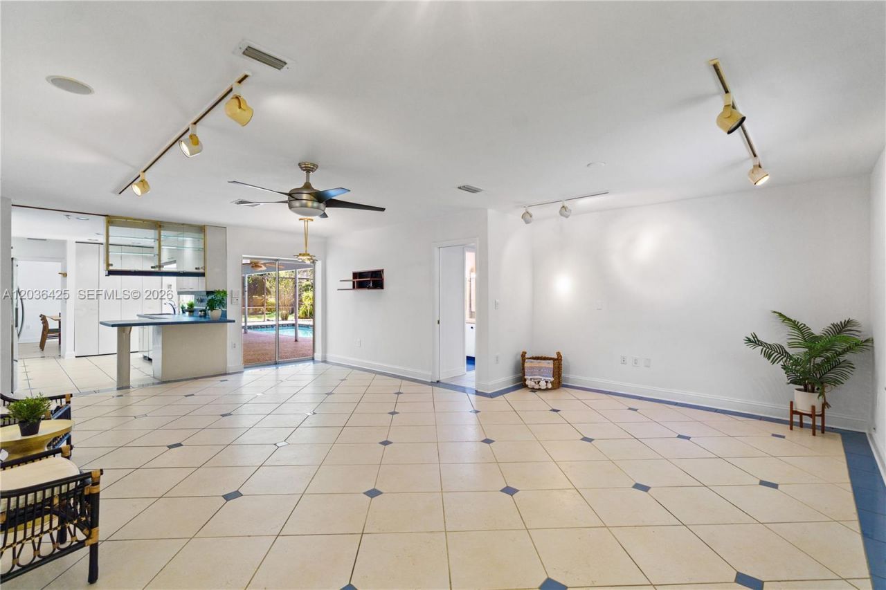 15200 SW 88th Ave, Palmetto Bay, FL 33157 Photo