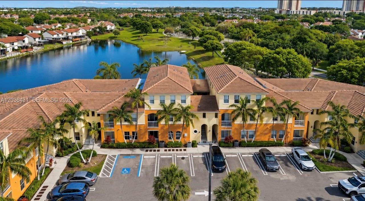 10012 NW 7th St , Unit 111, Miami, FL 33172 Photo