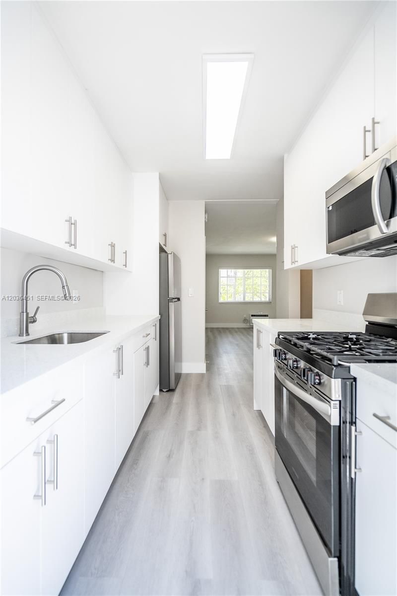 2416 Flamingo Dr, Unit 14, Miami Beach, FL 33140 Photo