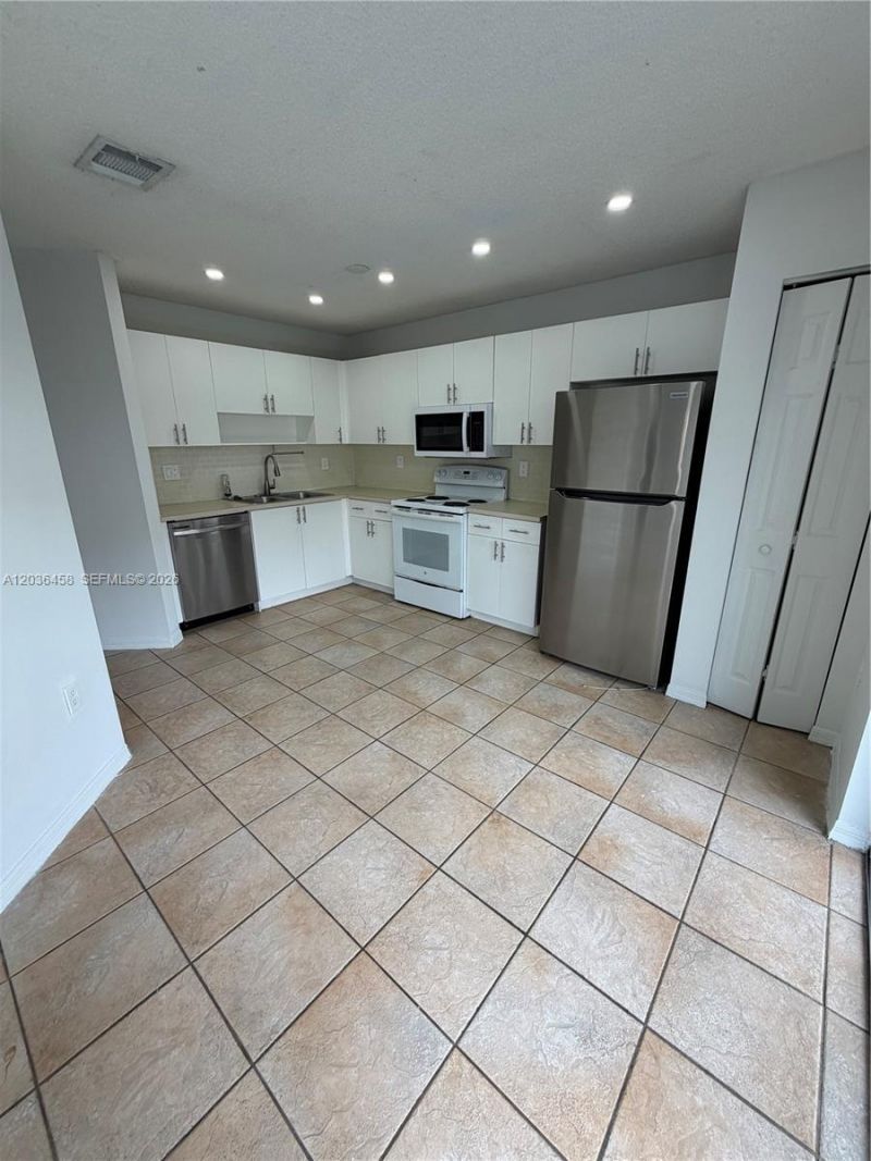 7455 SW 162nd Pl, Unit n/a, Miami, FL 33193 Photo
