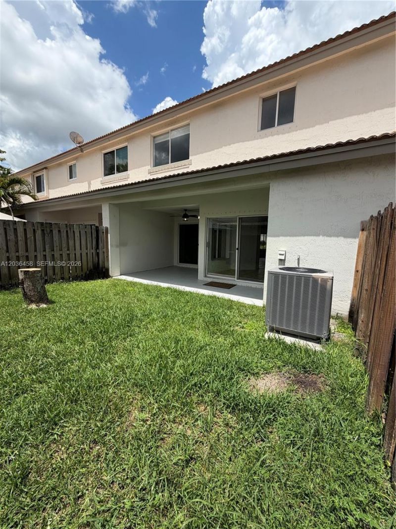 7455 SW 162nd Pl, Unit n/a, Miami, FL 33193 Photo