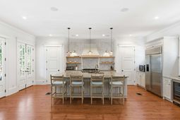 2824 Middle Street photo 4