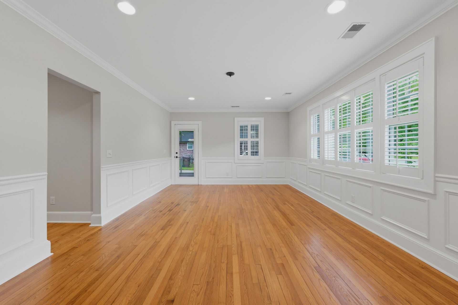 116 N Winter Street Photo 10
