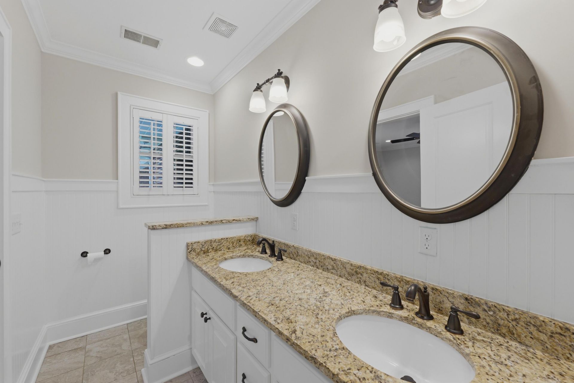 116 N Winter Street Photo 14