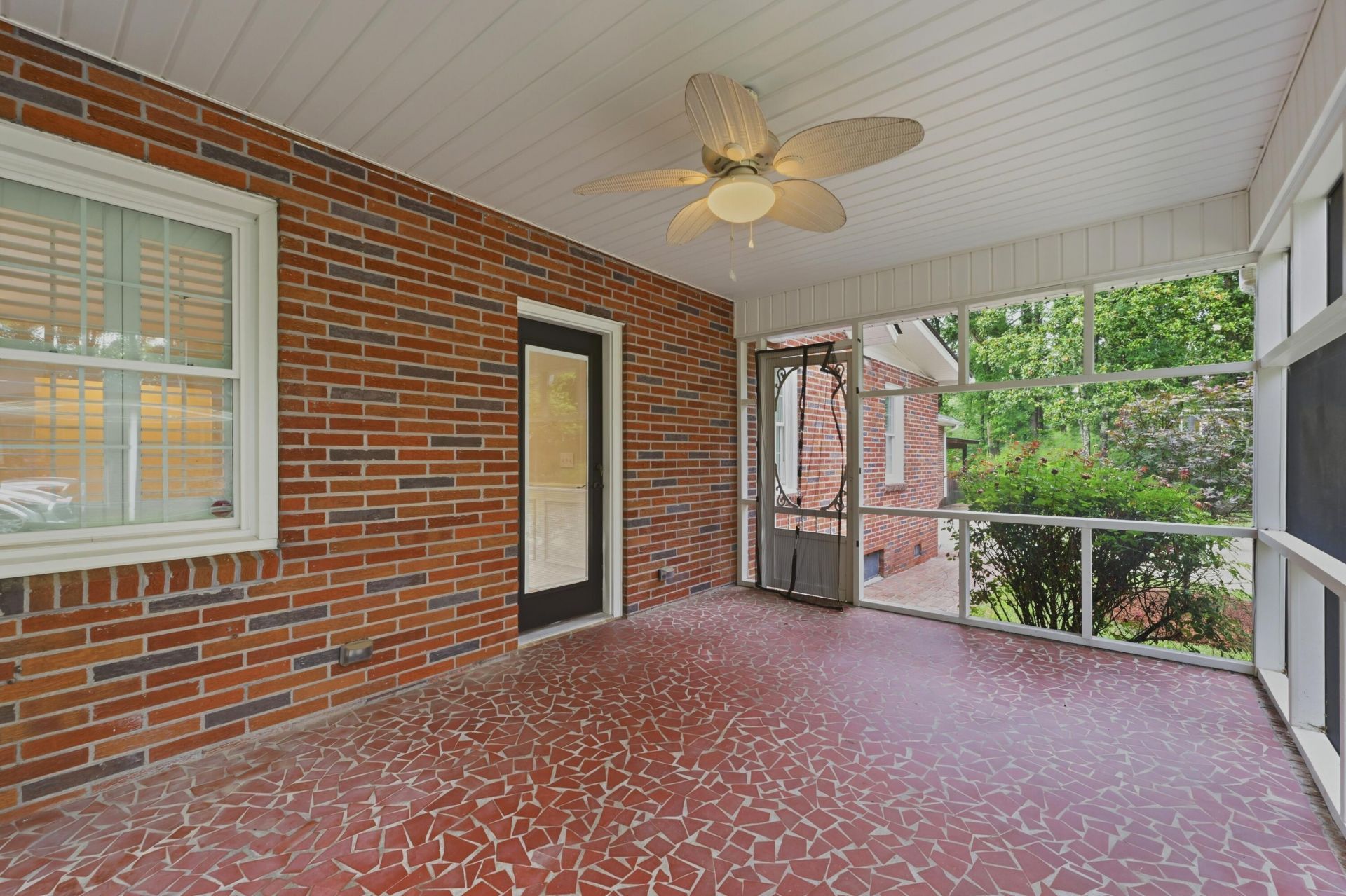 116 N Winter Street Photo 25