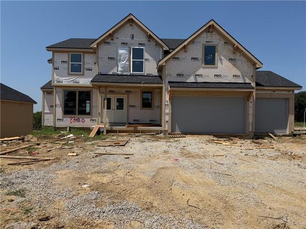 8300 NW 90th Street, Kansas City, MO 64153