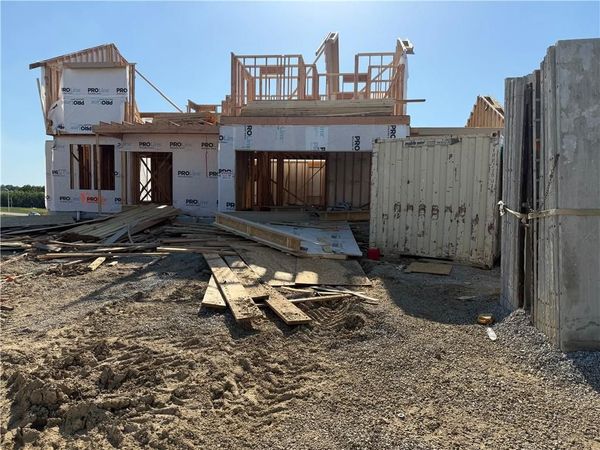 8300 NW 90th Street, Kansas City, MO 64153