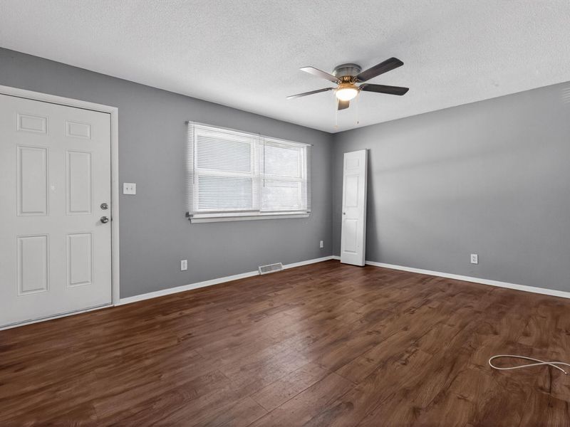 4568 Westerville Road , Columbus, OH 43231 Photo 2