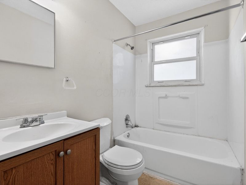 4568 Westerville Road , Columbus, OH 43231 Photo 9