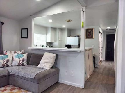 3529 Mobile Way, Sacramento, CA 95834 Photo