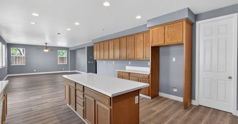 9234 Rushing Creek Way, Elk Grove, CA 95624 Photo