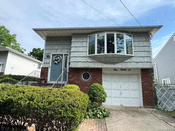 140-B Union Avenue , Lynbrook, NY 11563