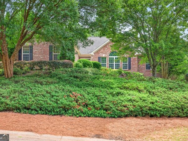 28 Montvale Drive, Hoschton, GA 30548