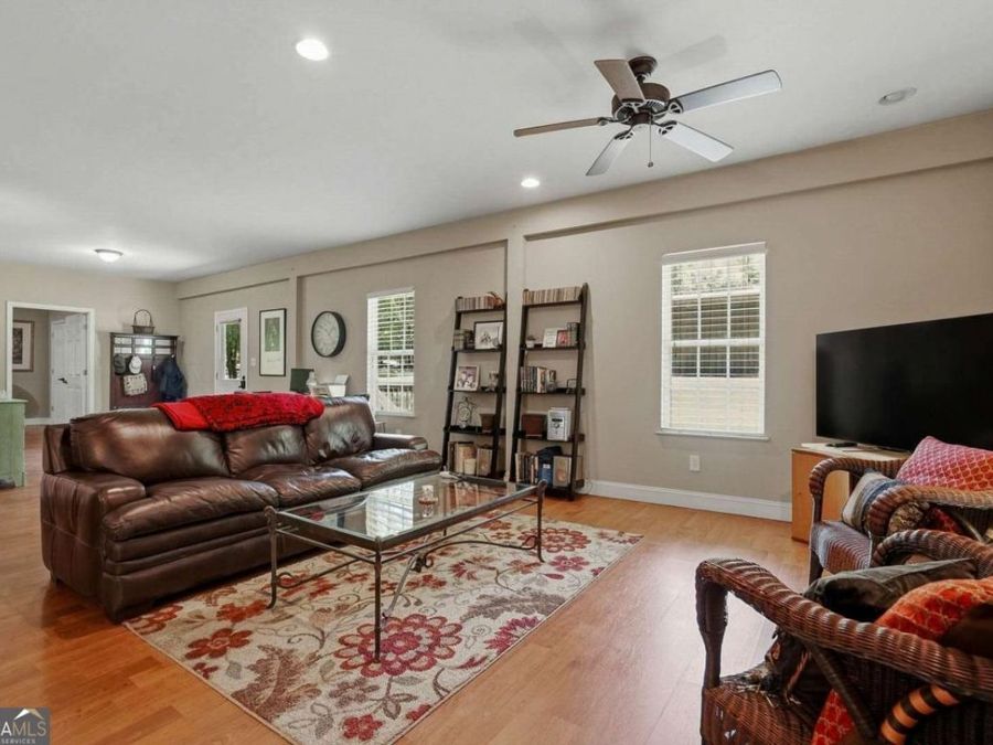 Property Image 87