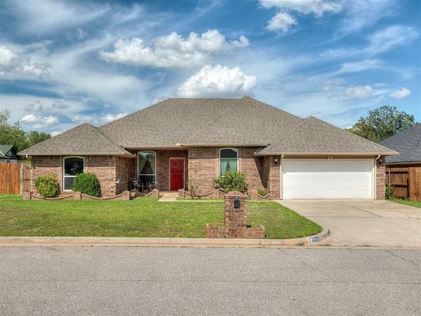 432 Cactus Road, Yukon, OK 73099