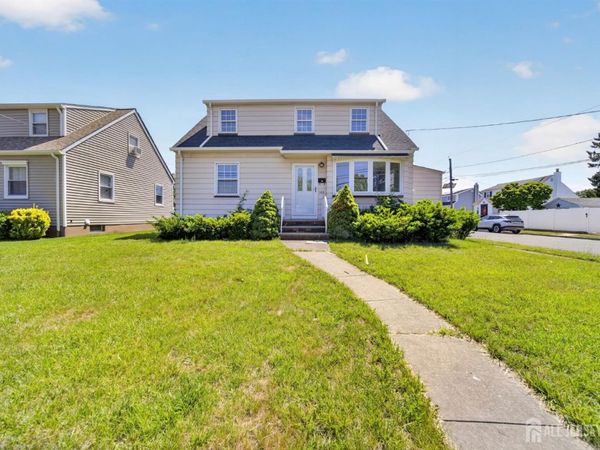 125 E Cherry Street, Carteret, NJ 07008