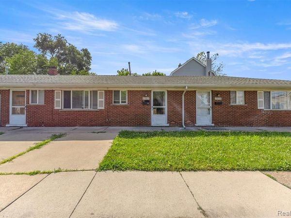 2056 Lafayette Boulevard , Lincoln Park, MI 48146