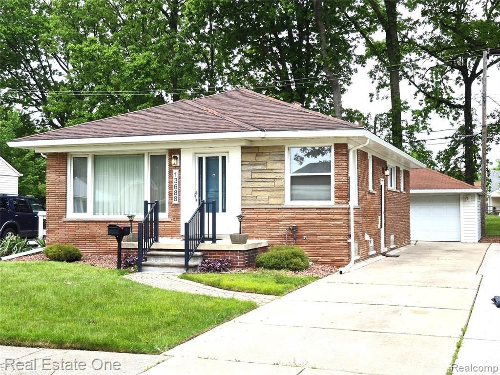 13688 Commonwealth Street, Southgate, MI 48195 Main Photo