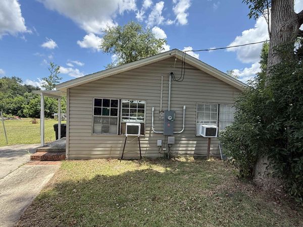 1400 Hernando Drive, Tallahassee, FL 32304