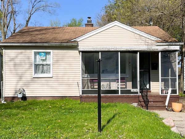16191 Salem, Detroit, MI 48219