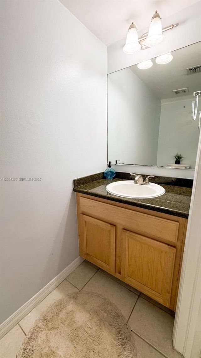 1611 Veracruz Ln, Unit 5-17, Weston, FL 33327 Photo