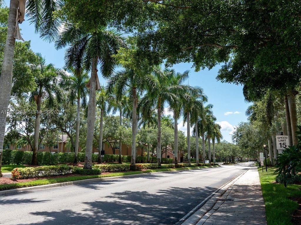 1611 Veracruz Ln, Unit 5-17, Weston, FL 33327 Photo