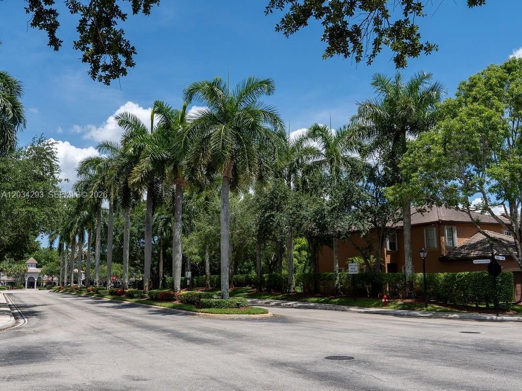 1611 Veracruz Ln, Unit 5-17, Weston, FL 33327 Photo