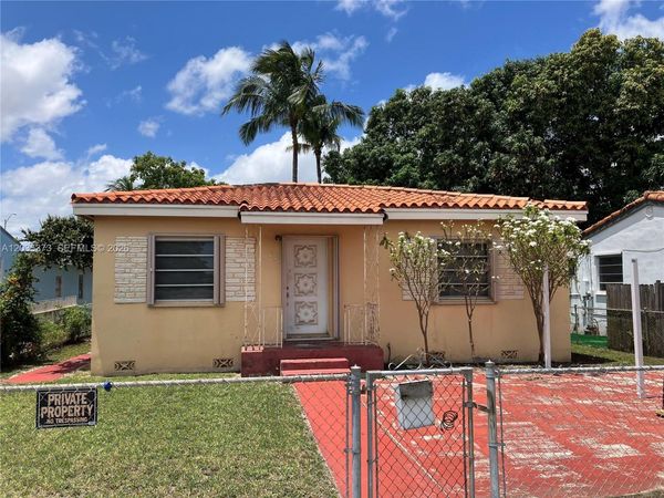 151 E 16th St , Hialeah, FL 33010