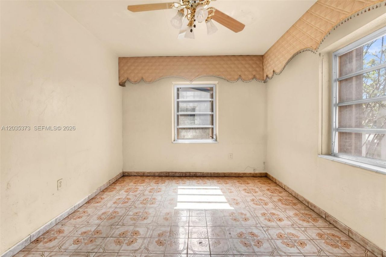 151 E 16th St, Hialeah, FL 33010 Photo