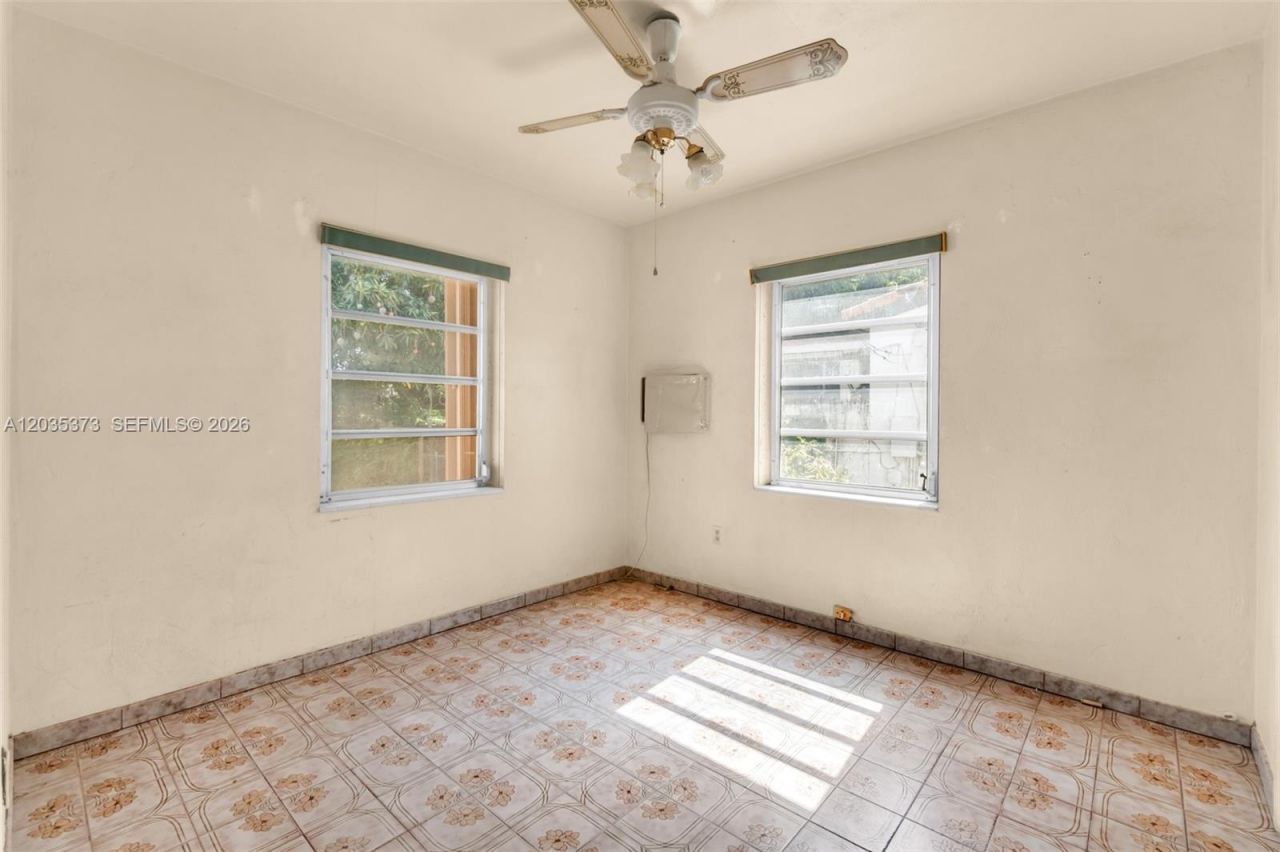 151 E 16th St, Hialeah, FL 33010 Photo