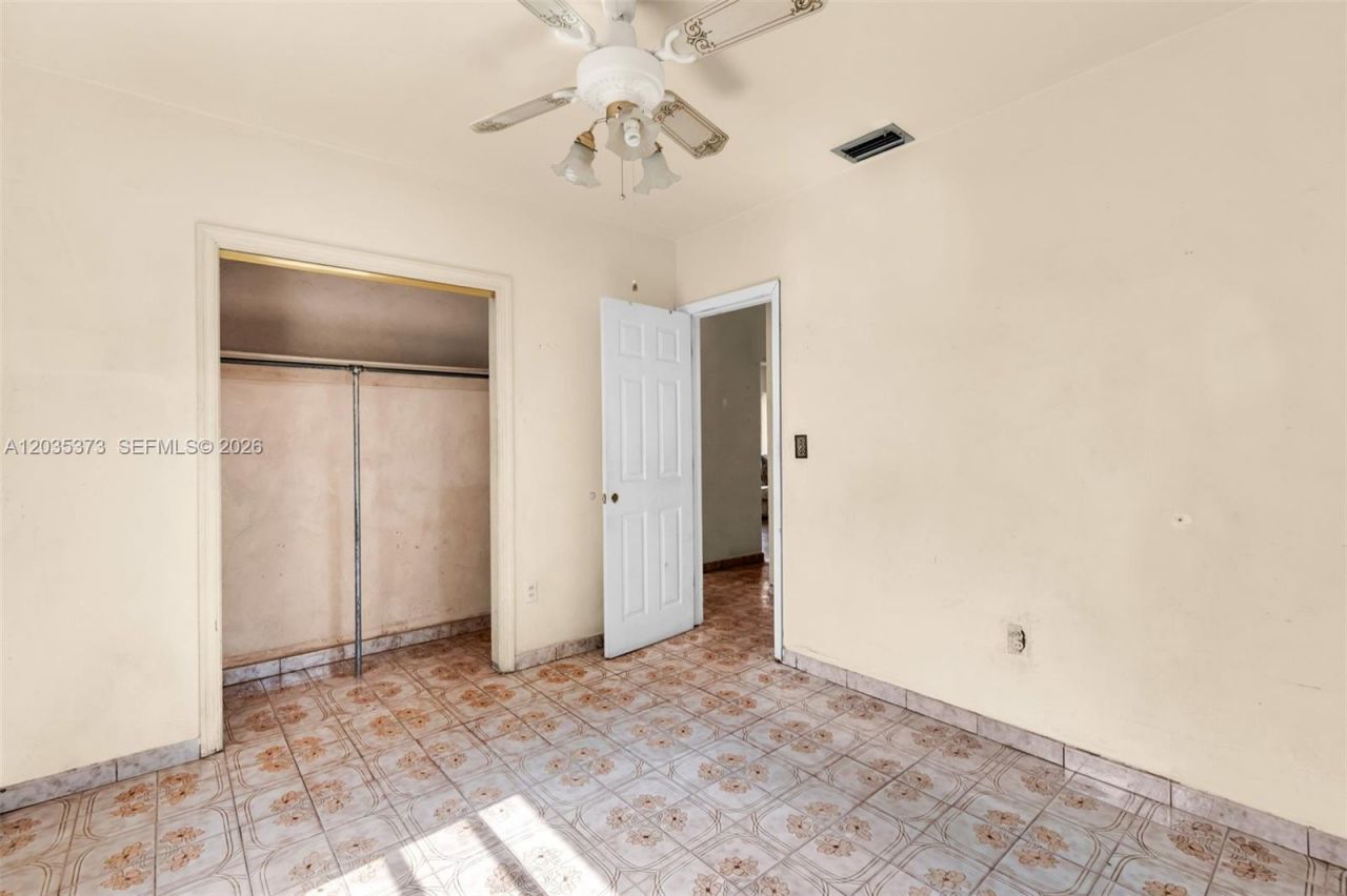 151 E 16th St, Hialeah, FL 33010 Photo