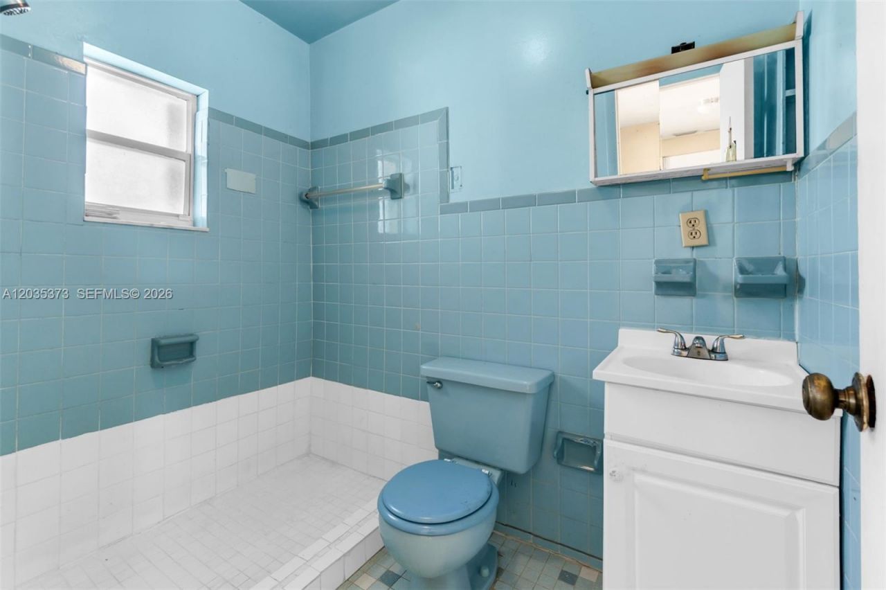 151 E 16th St, Hialeah, FL 33010 Photo