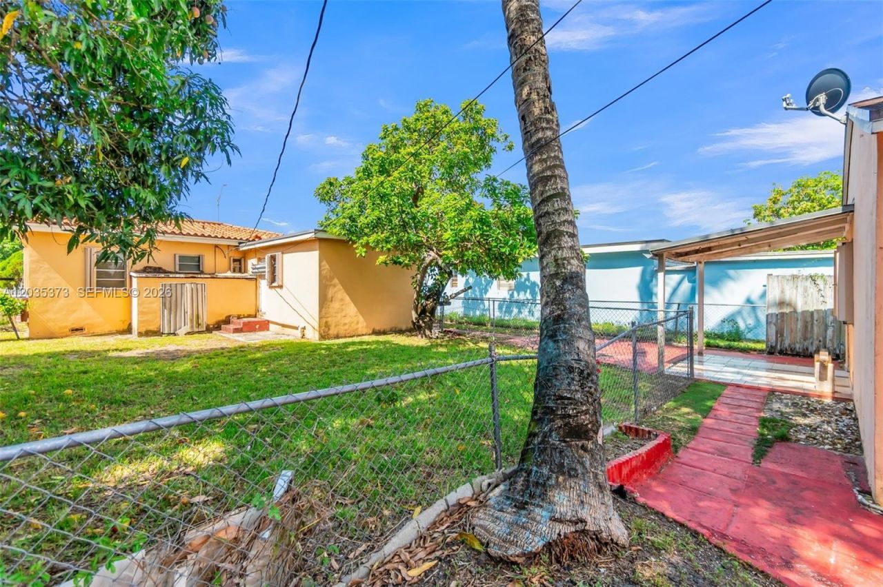 151 E 16th St, Hialeah, FL 33010 Photo