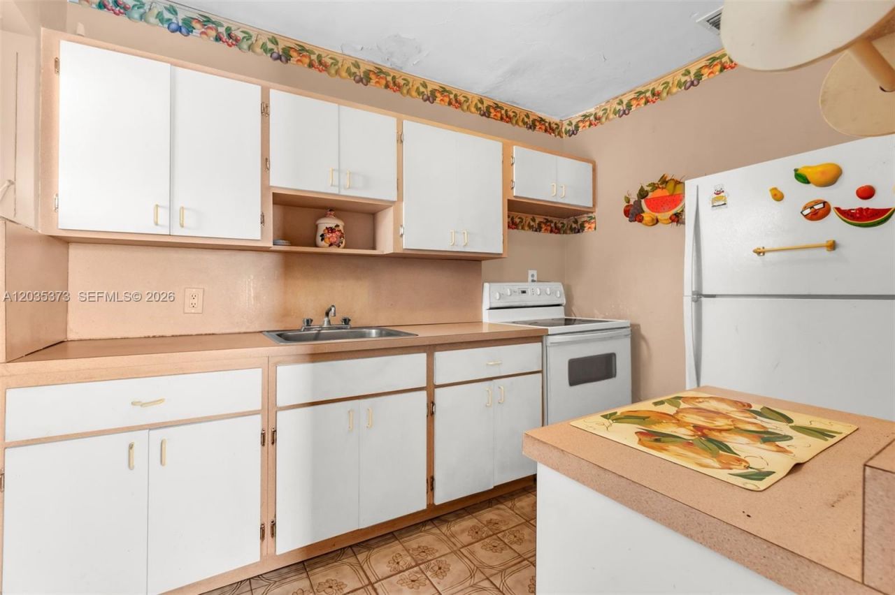 151 E 16th St, Hialeah, FL 33010 Photo