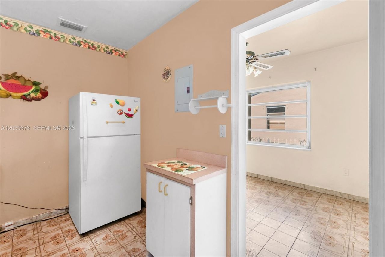 151 E 16th St, Hialeah, FL 33010 Photo