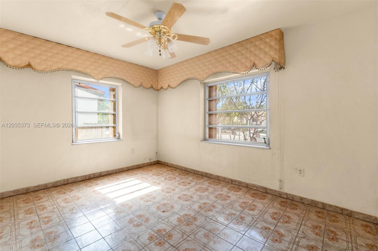 151 E 16th St, Hialeah, FL 33010 Photo