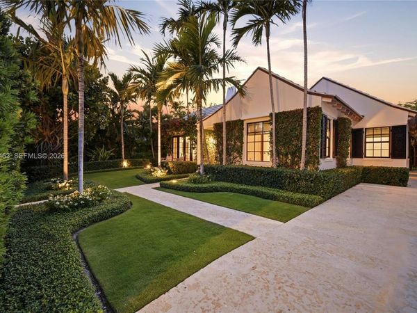 135 Chilean Ave, Palm Beach, FL 33480