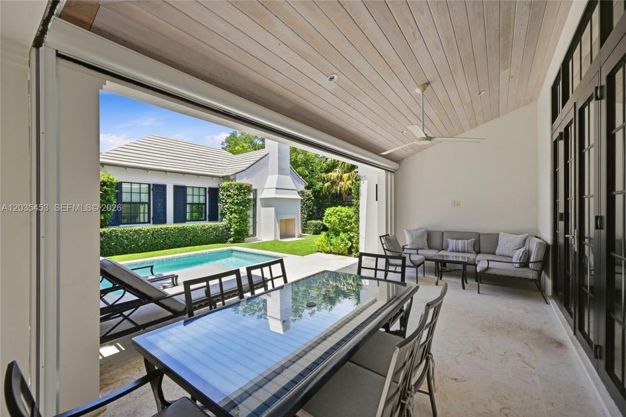 135 Chilean Ave, Palm Beach, FL 33480 Photo